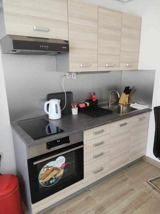 Happy Apartment Karlovac Esterno foto