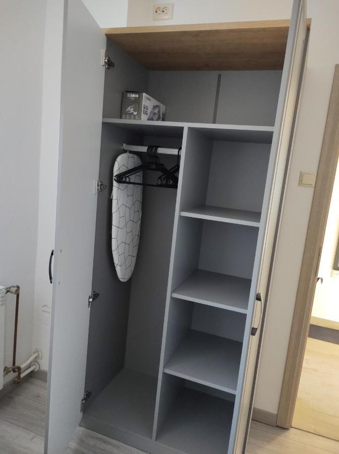 Happy Apartment Karlovac Esterno foto