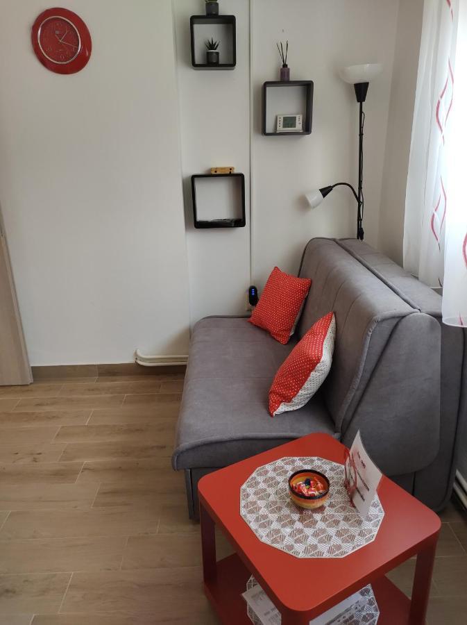 Happy Apartment Karlovac Esterno foto